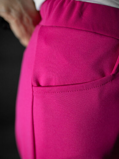 Wygodne spodnie w kolorze fuksji plus size