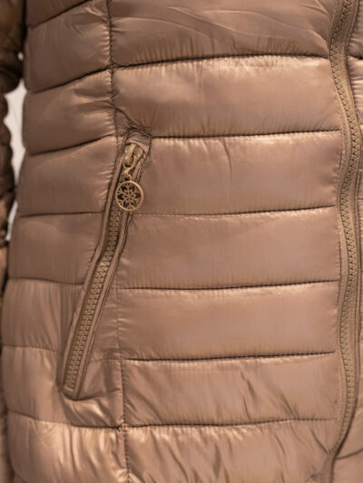 Dwustronna brązowa kurtka damska pikowana z odpinanym kapturem plus size