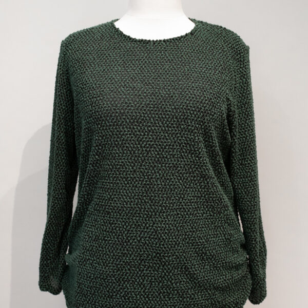 damski elegancki zielony sweter z marszczeniami