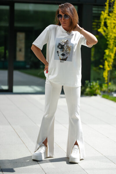 bastet biały t shirt z nadrukiem