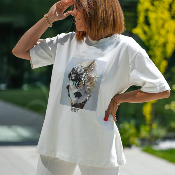 bastet biały t shirt z nadrukiem
