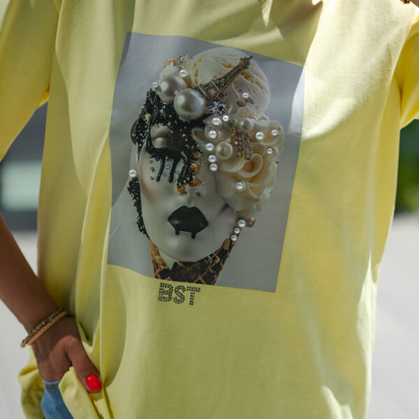 bastet żółty t shirt z nadrukiem