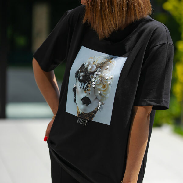 bastet biały t shirt z nadrukiem